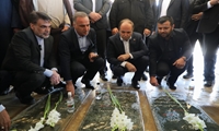 گلزار شهدای کبودرآهنگ با حضور وزیر جهاد کشاورزی عطرافشانی شد