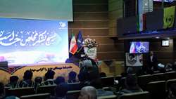 بسیج کشاورزی با ایمان و علم برای استقلال غذایی کشور جهاد کند