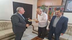  تجلیل از ایثارگران سازمان جهاد کشاورزی لرستان