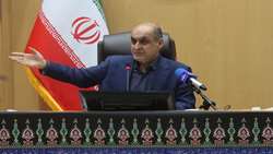 حمایت از چایکاران و شالیکاران با تقویت زنجیره تولید ادامه دارد