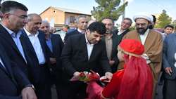 سومین جشنواره ملی لپه و خشکبار آذرشهر برگزار شد 