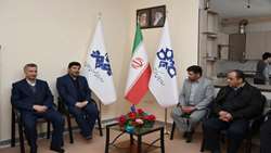 سوزاندن کاه و کلش و برگ پاییزی درختان، از بین بردن یک منبع غنی برای تولید کمپوست است