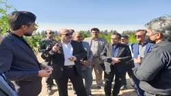 بازدید معاون وزیر از ایستگاه تحقیقات کشاورزی محمدیه