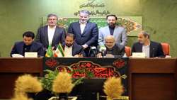 امضای تفاهمنامه توسعه ناوگان کمباین غلات/ 1800 کمباین بازسازی و جایگزین می‌شود