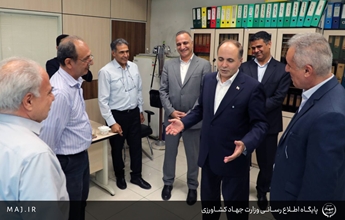 بازدید  وزیر جهاد کشاورزی از معاون زراعت ..