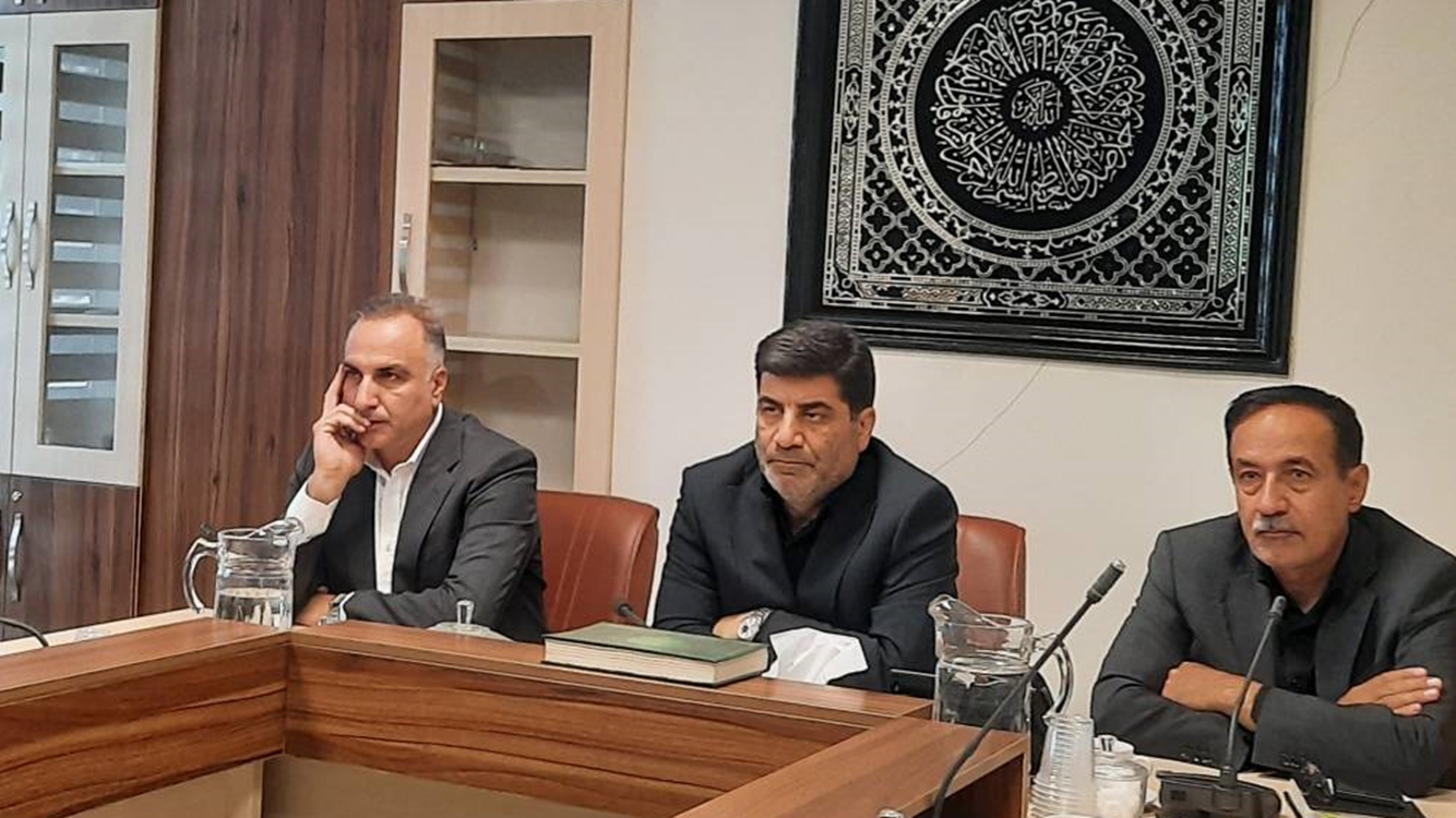 معاونین 